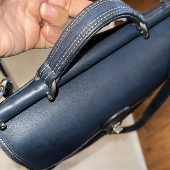 Coach VTG 9927 Willis Navy Blue Leather Crossbody Shoulder Bag - Picture 10 of 16